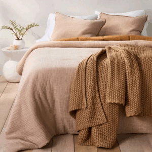 Alternative view of Casaluna Knit Blanket – Queen
